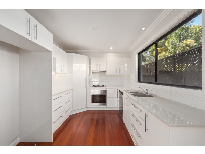 16 Seabeach Avenue, Mona Vale NSW 2103