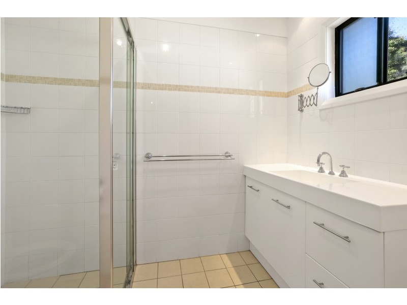 16 Seabeach Avenue, Mona Vale NSW 2103
