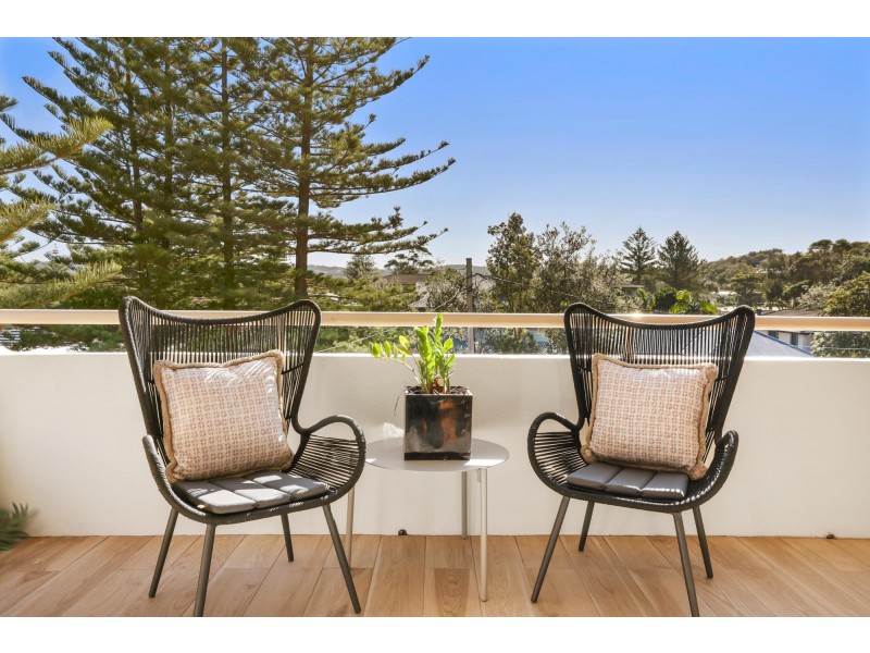 2/35 Surfview Road, Mona Vale NSW 2103