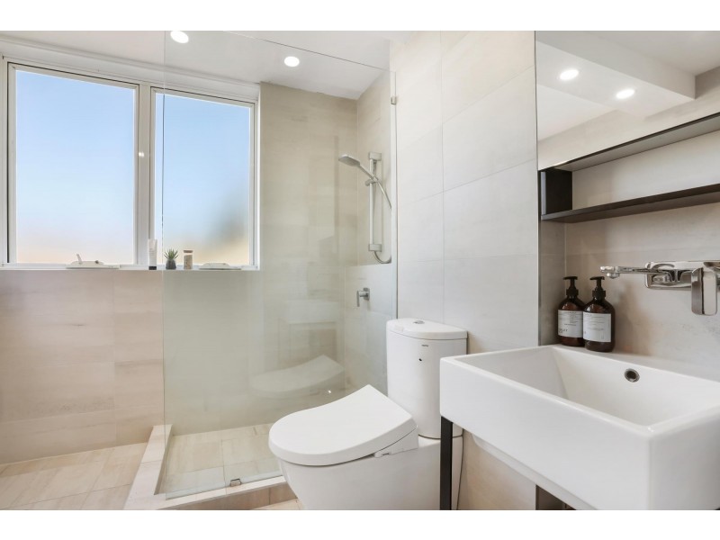 2/35 Surfview Road, Mona Vale NSW 2103