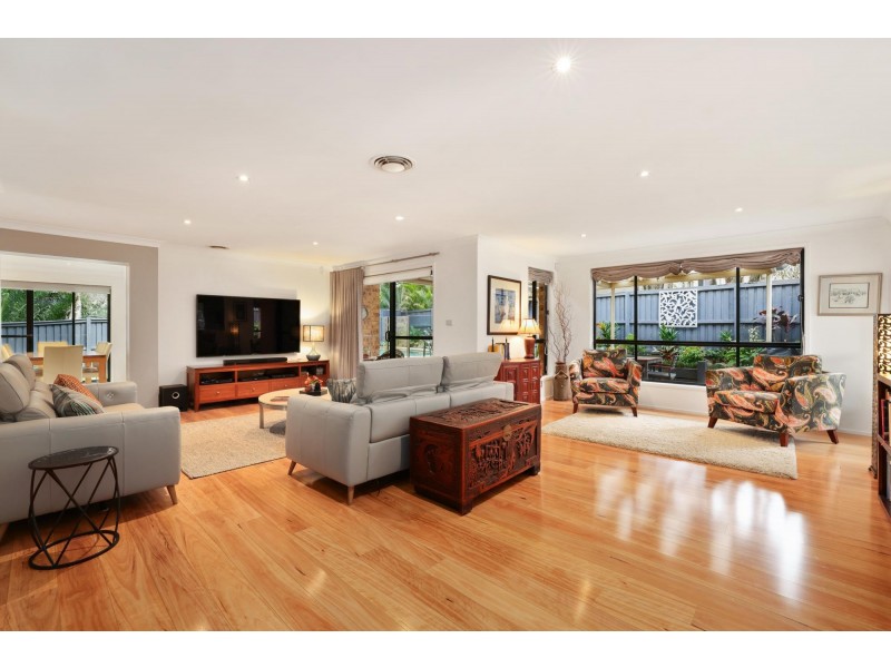 15 Lewis Close, Warriewood NSW 2102