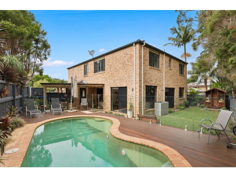 15 Lewis Close, Warriewood NSW 2102