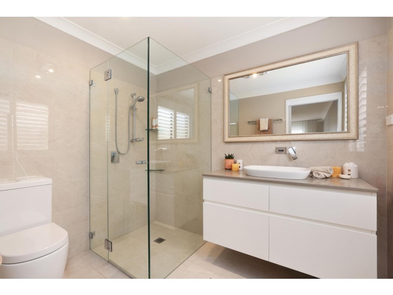 15 Lewis Close, Warriewood NSW 2102