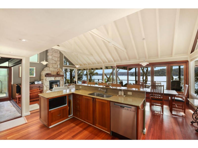 71 Florence Terrace, Scotland Island NSW 2105