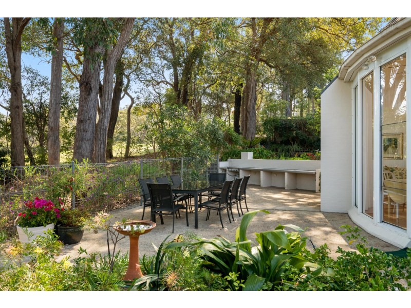 6 Konda Close, Bayview NSW 2104