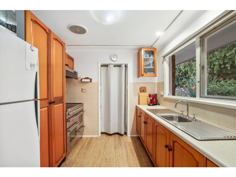 24 Moonbi Crescent, Frenchs Forest NSW 2086