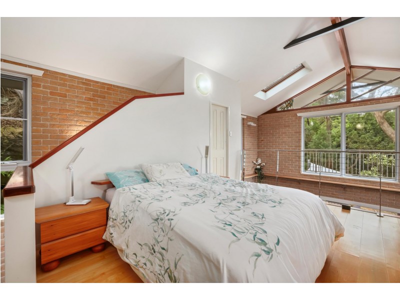 24 Moonbi Crescent, Frenchs Forest NSW 2086