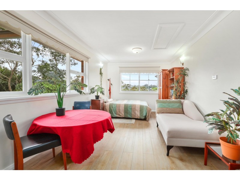 24 Moonbi Crescent, Frenchs Forest NSW 2086