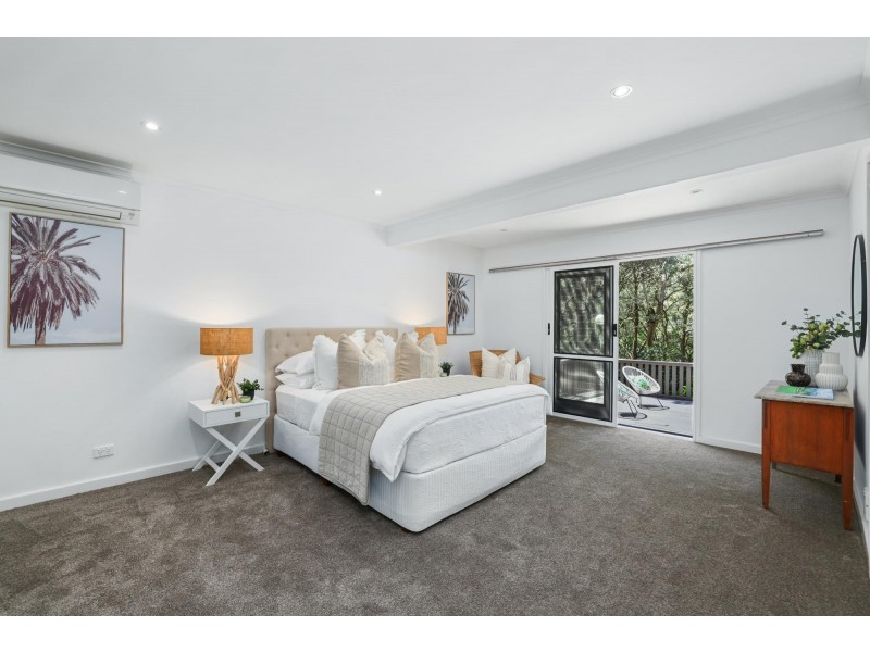 24 Loquat Valley Road, Bayview NSW 2104