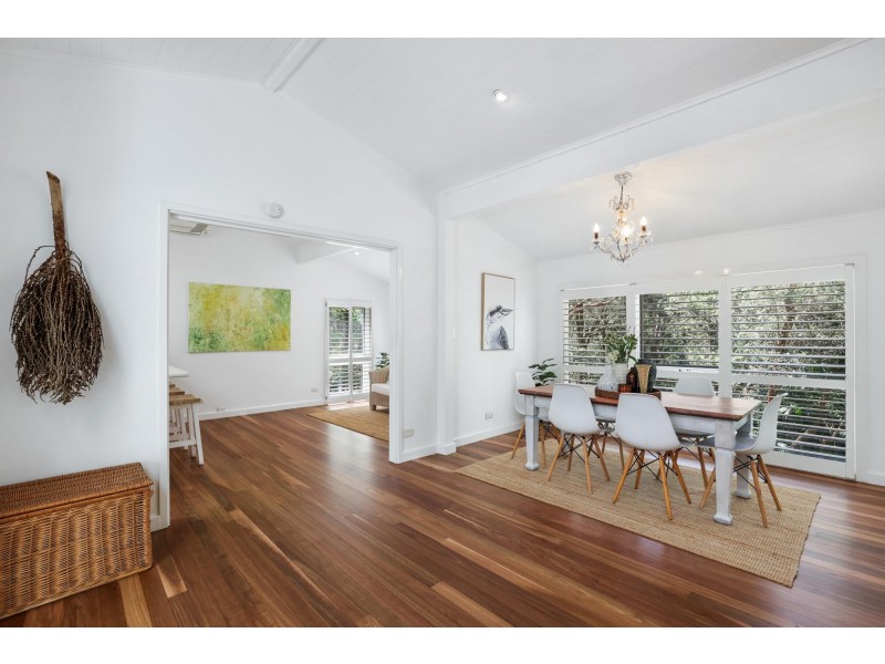 24 Loquat Valley Road, Bayview NSW 2104