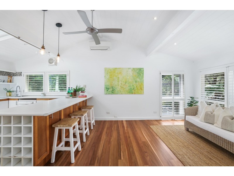 24 Loquat Valley Road, Bayview NSW 2104