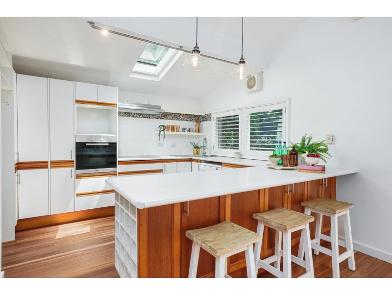 24 Loquat Valley Road, Bayview NSW 2104