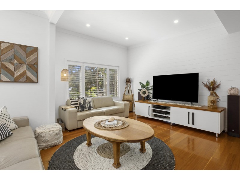 2 Hunter Street South, Warriewood NSW 2102