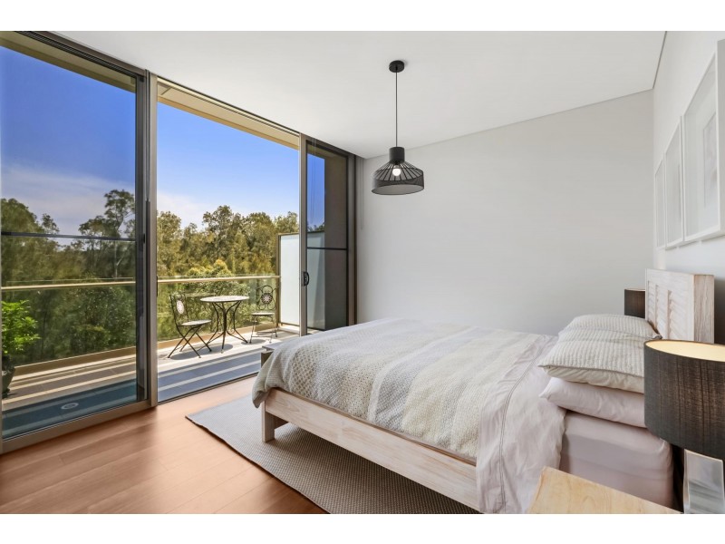 340/4 Firetail Drive, Warriewood NSW 2102