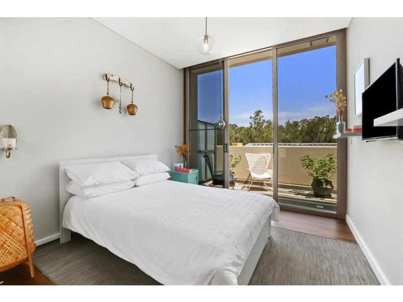 340/4 Firetail Drive, Warriewood NSW 2102