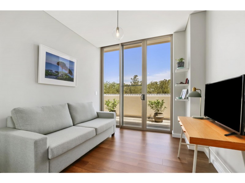 340/4 Firetail Drive, Warriewood NSW 2102