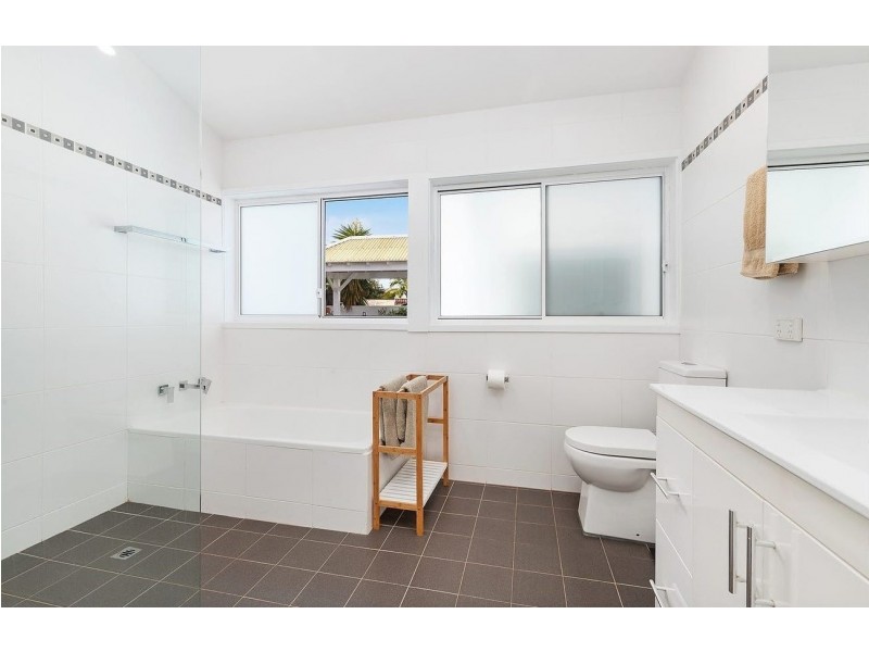 44 Alameda Way, Warriewood NSW 2102