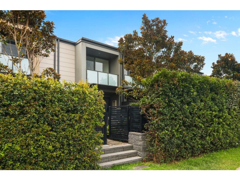 10 Hakea Drive, Warriewood NSW 2102