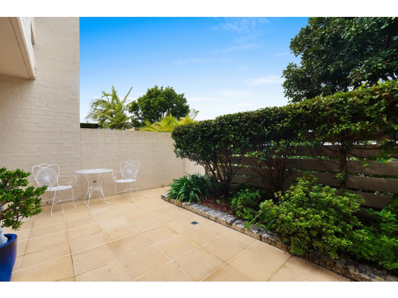 2/28-30 Golf Avenue, Mona Vale NSW 2103