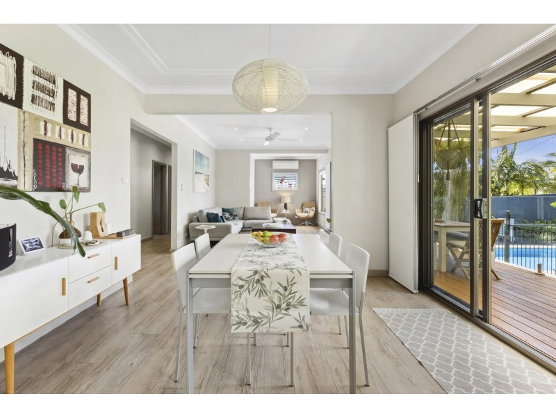 14 Lakeview Parade, Warriewood NSW 2102