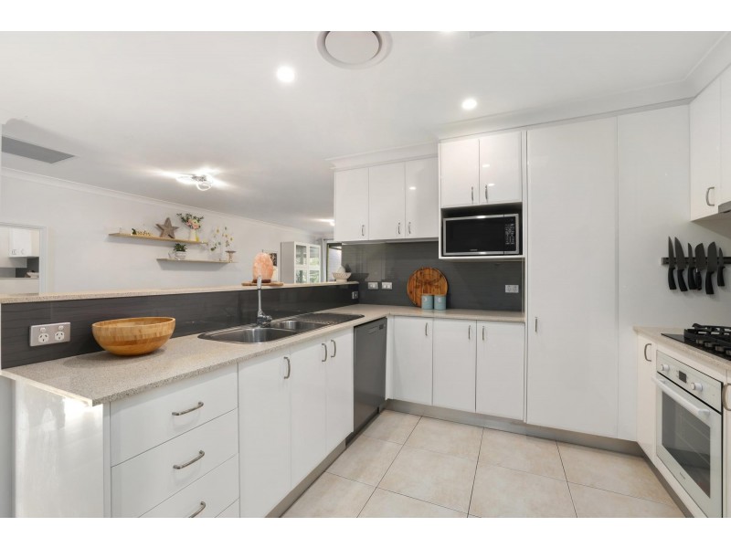 6/3 Fantail Avenue, Warriewood NSW 2102