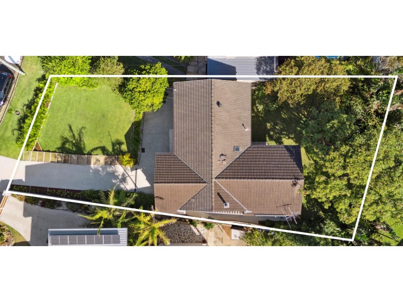 11 Carpenter Crescent, Warriewood NSW 2102