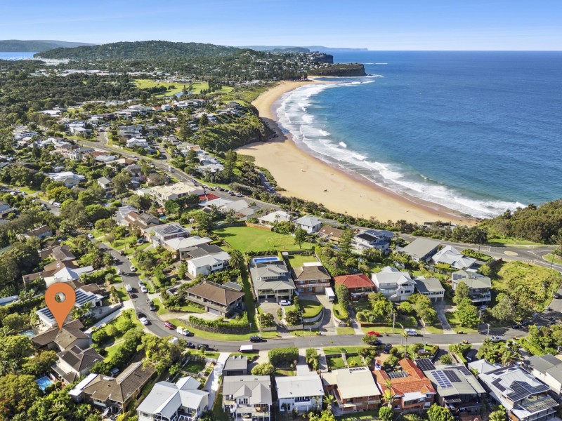 11 Carpenter Crescent, Warriewood NSW 2102