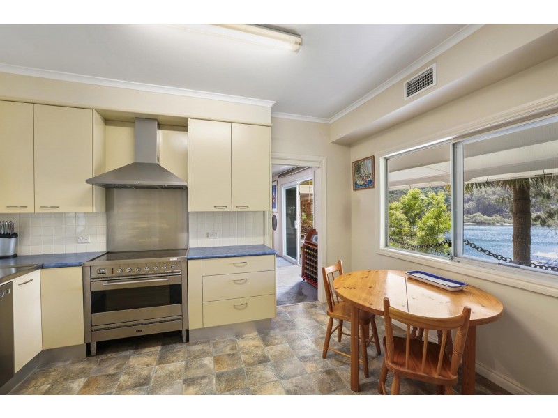 208 McCarrs Creek Road, Church Point NSW 2105