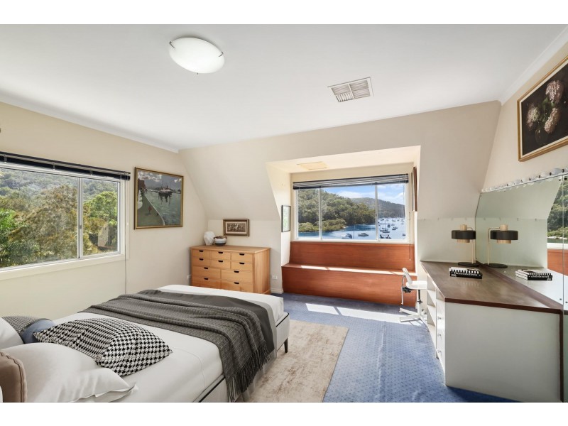 208 McCarrs Creek Road, Church Point NSW 2105