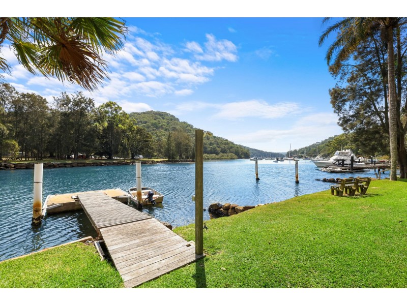 208 McCarrs Creek Road, Church Point NSW 2105