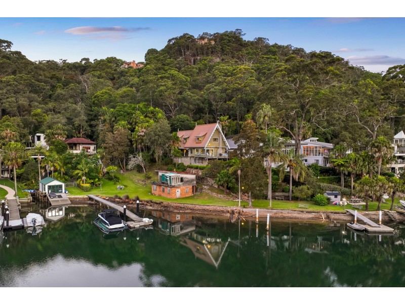 208 McCarrs Creek Road, Church Point NSW 2105