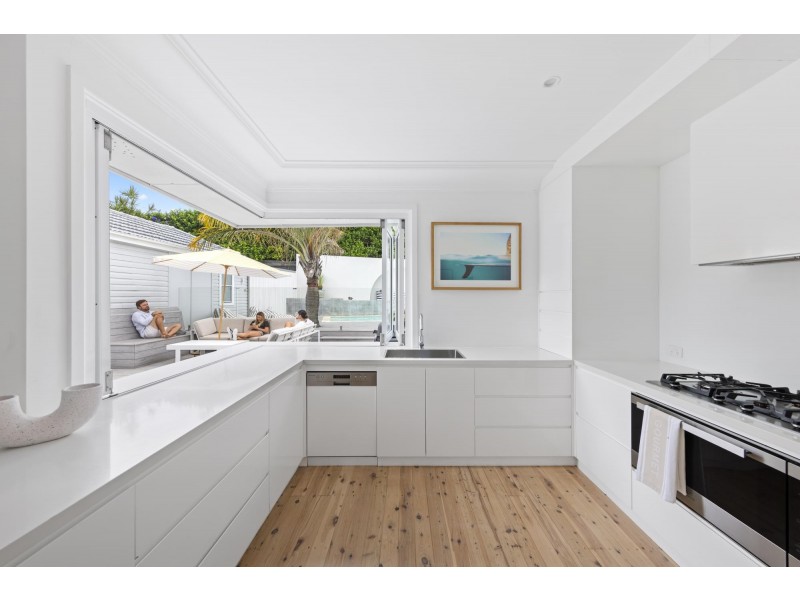 18 Hunter Street South, Warriewood NSW 2102