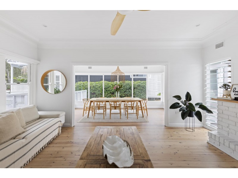 18 Hunter Street South, Warriewood NSW 2102