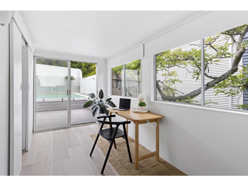 18 Hunter Street South, Warriewood NSW 2102