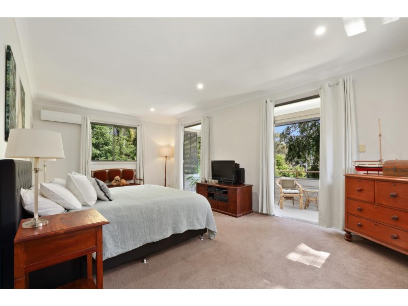 1 Suncrest Avenue, Newport NSW 2106