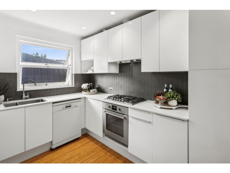 8/37 Surfview Road, Mona Vale NSW 2103