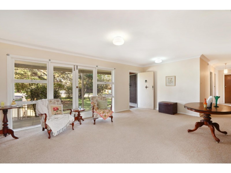 1 Rathowen Parade, Killarney Heights NSW 2087