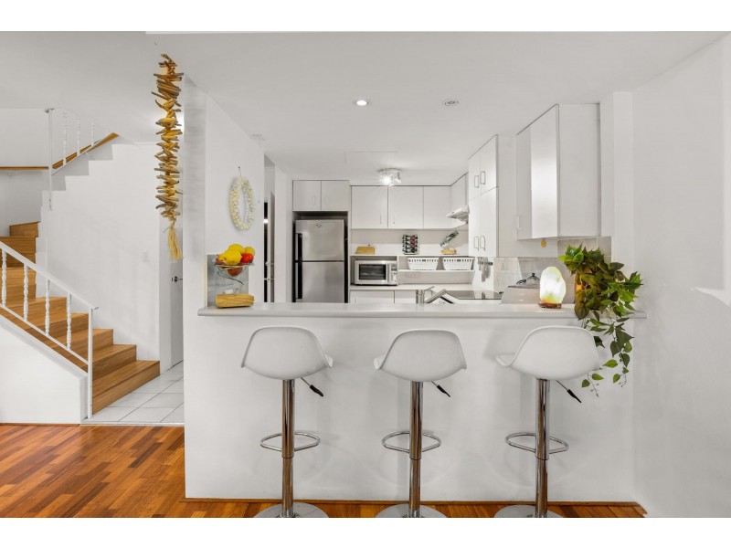 16/26 Macpherson Street, Warriewood NSW 2102