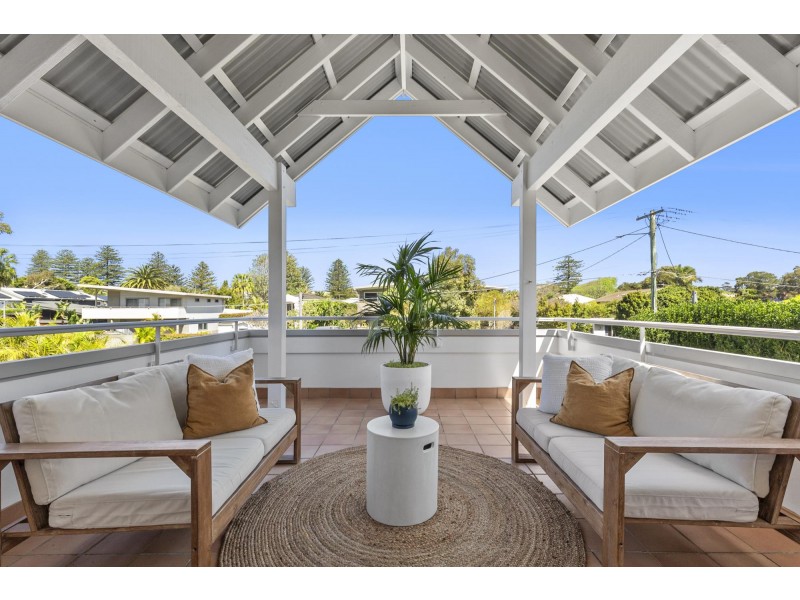 2 Heath Street, Mona Vale NSW 2103