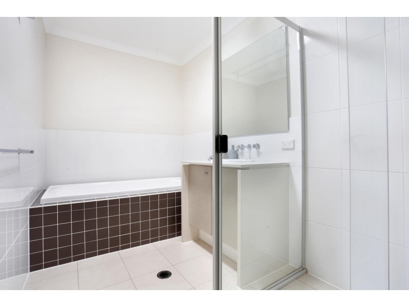 2/12-14 Angophora Circuit, Warriewood NSW 2102