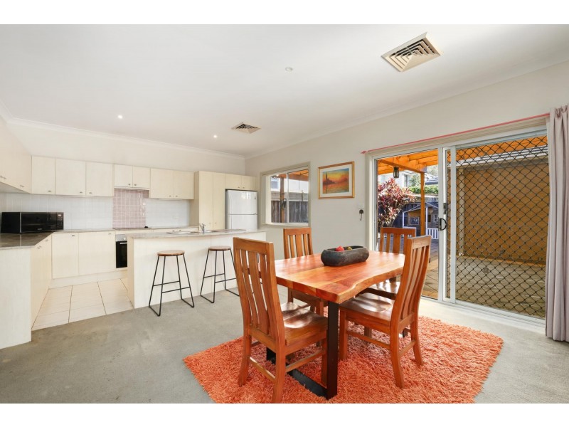 2 Mahogany Boulevard, Warriewood NSW 2102