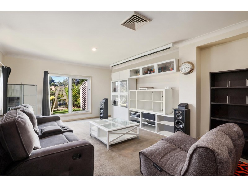 2 Mahogany Boulevard, Warriewood NSW 2102