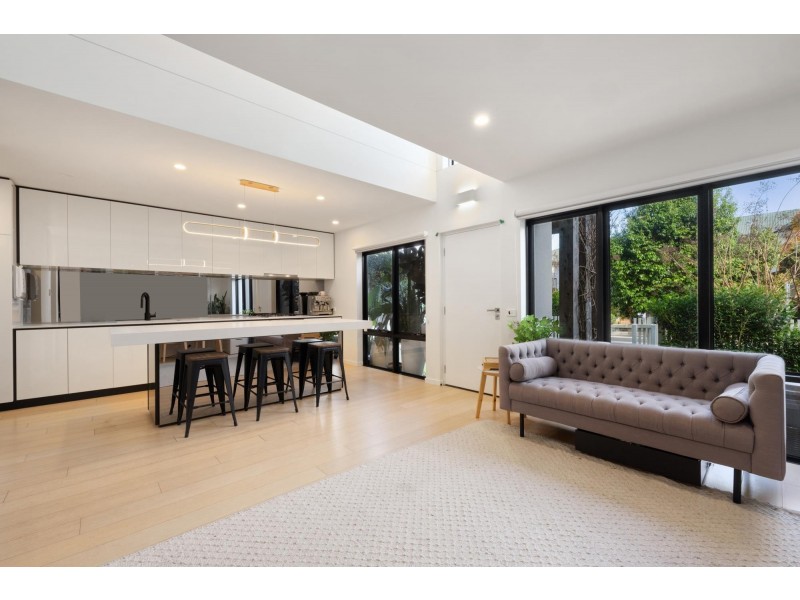 18J Macpherson Street, Warriewood NSW 2102