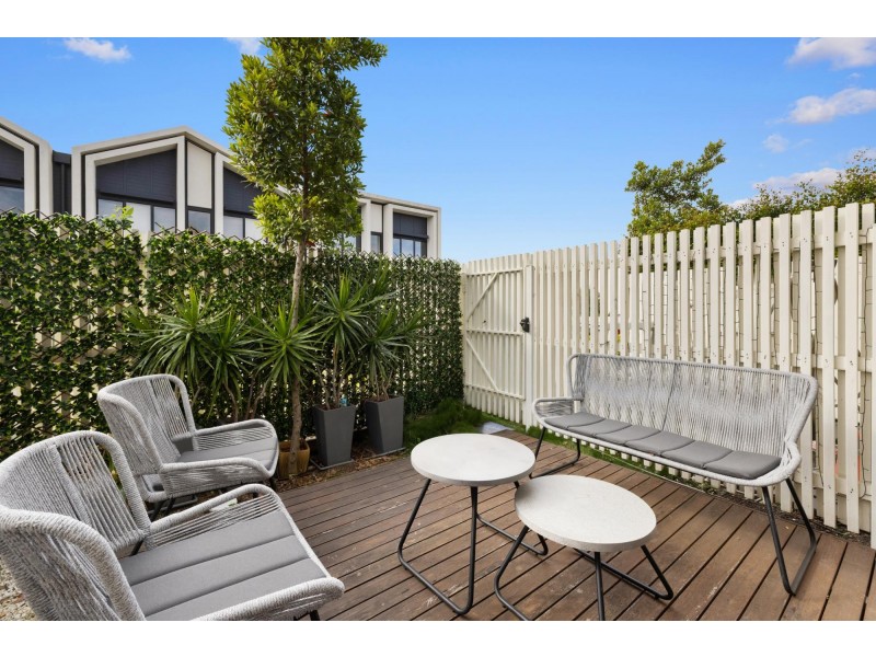 18J Macpherson Street, Warriewood NSW 2102