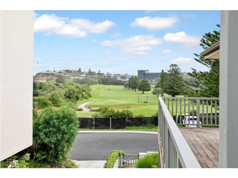 2/58 Golf Avenue, Mona Vale NSW 2103