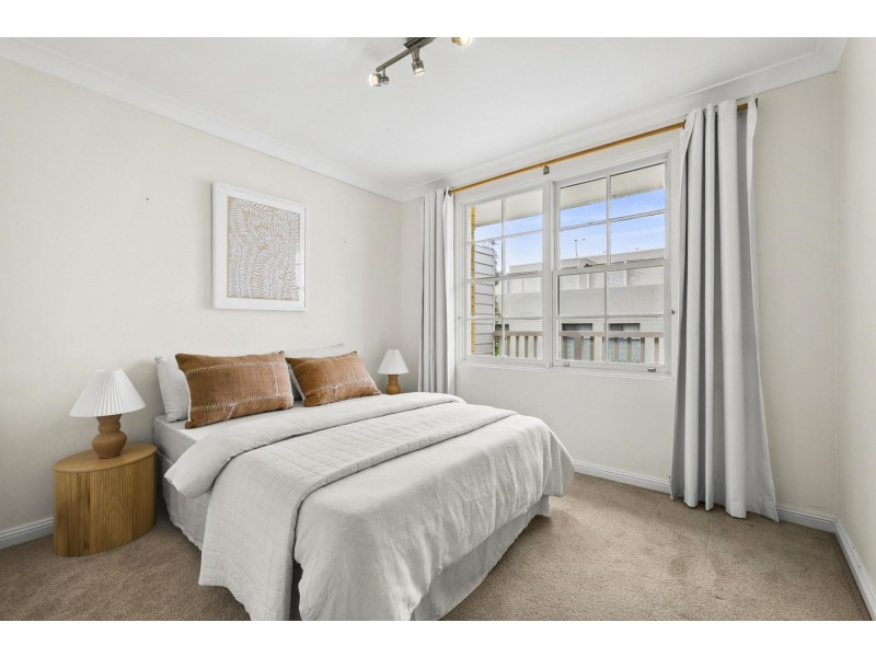 2/58 Golf Avenue, Mona Vale NSW 2103