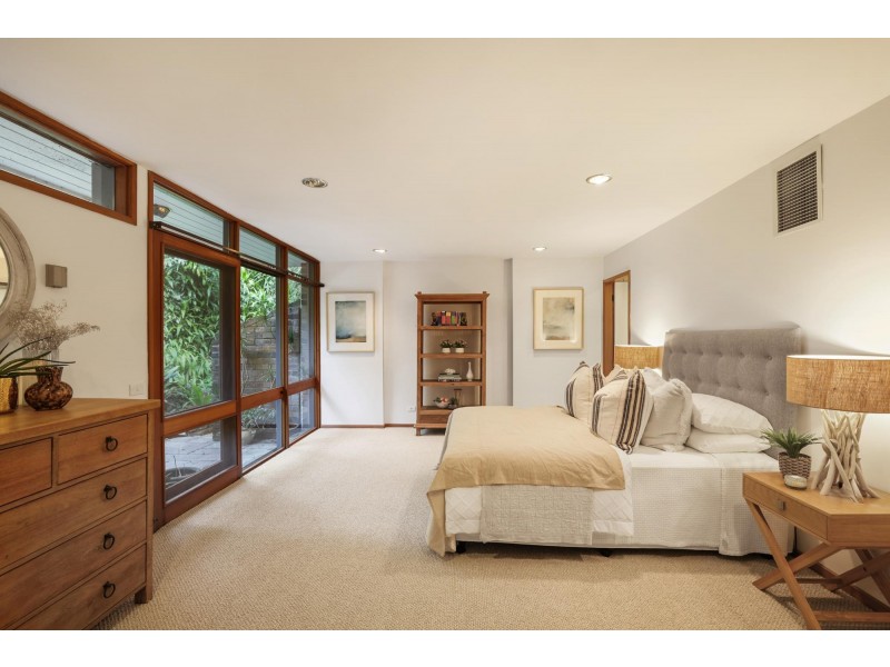 156 McCarrs Creek Road, Church Point NSW 2105