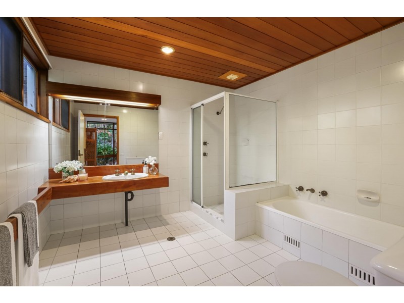 156 McCarrs Creek Road, Church Point NSW 2105