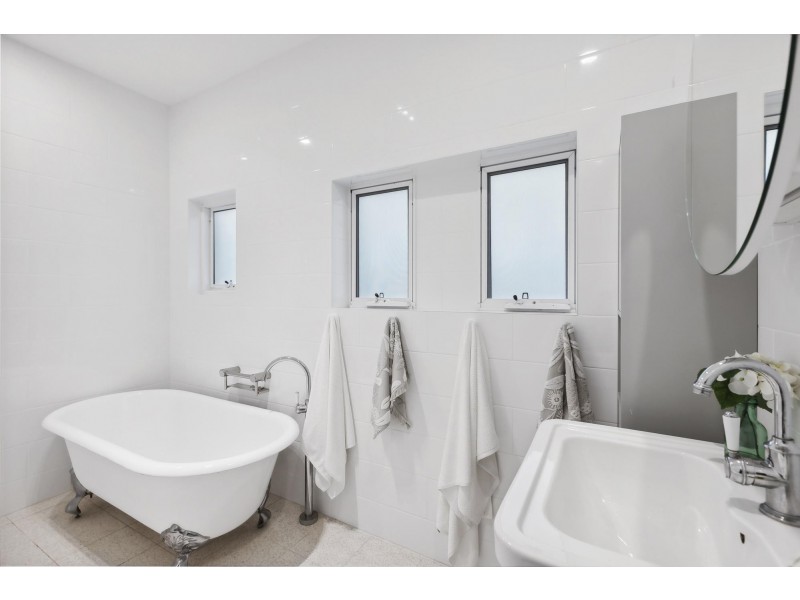 5 Melaleuca Street, Newport NSW 2106