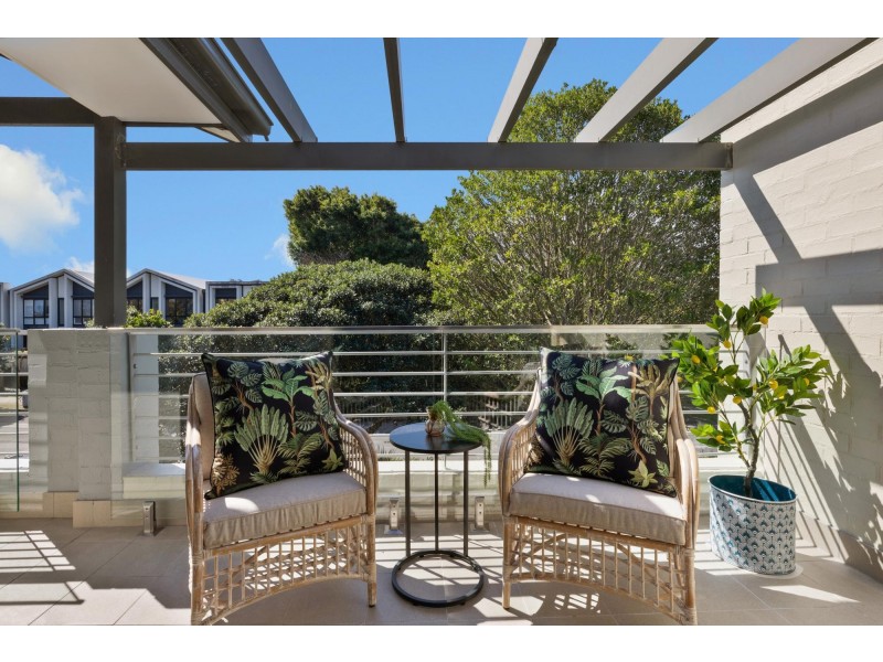 5/2 Fantail Avenue, Warriewood NSW 2102